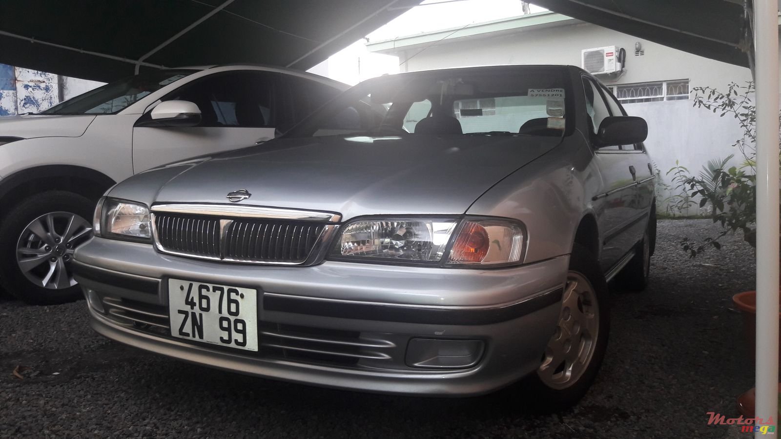 1999' Nissan Sunny ExSaloon photo #1
