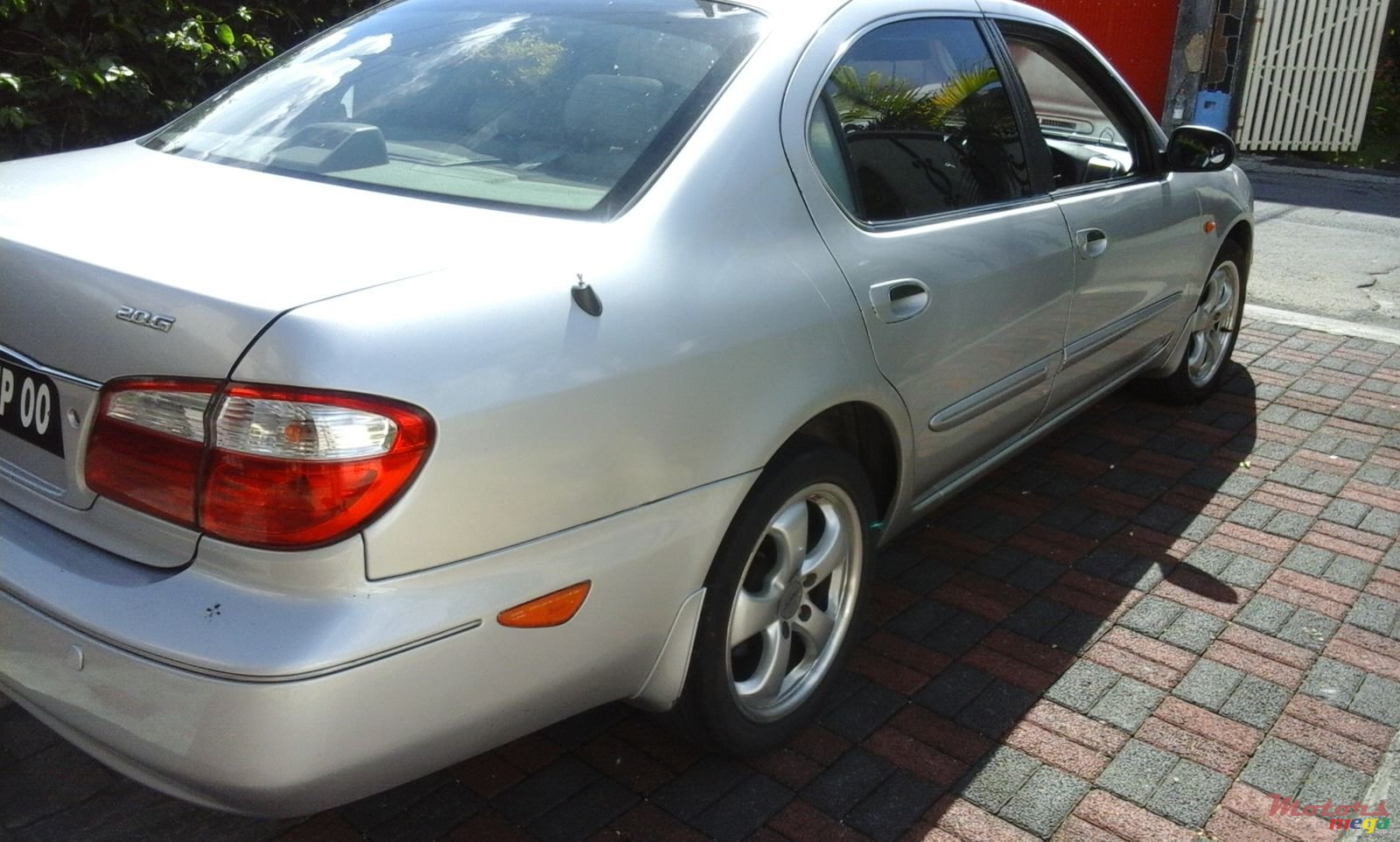2000' Nissan Cefiro photo #1