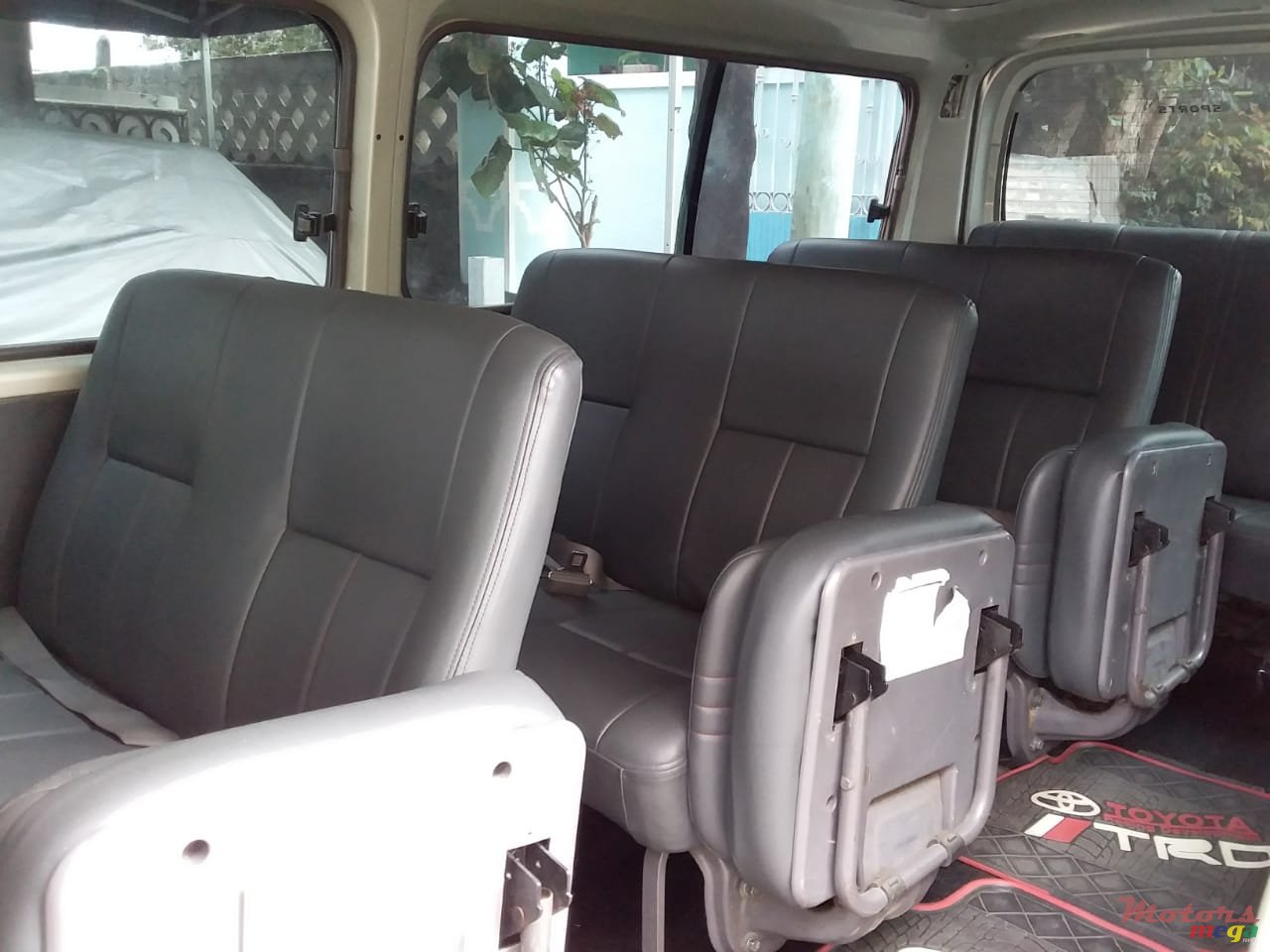 2007' Nissan 200 photo #2