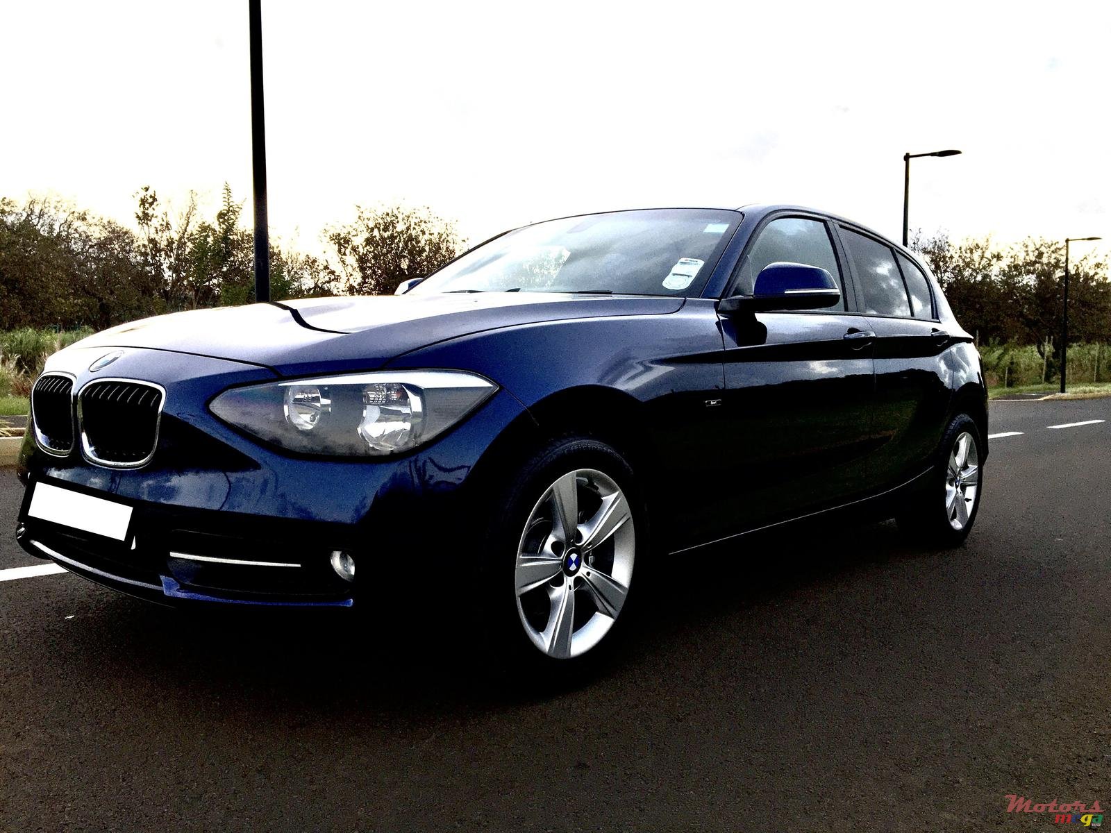 2013' BMW 116 SPORT photo #2