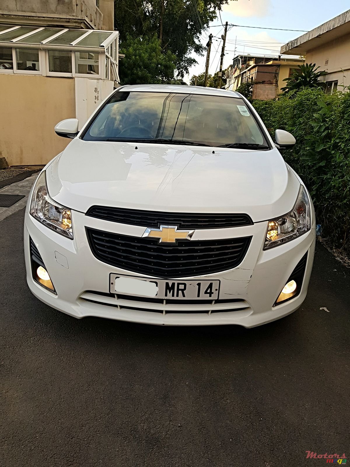 2014' Chevrolet Cruze photo #3