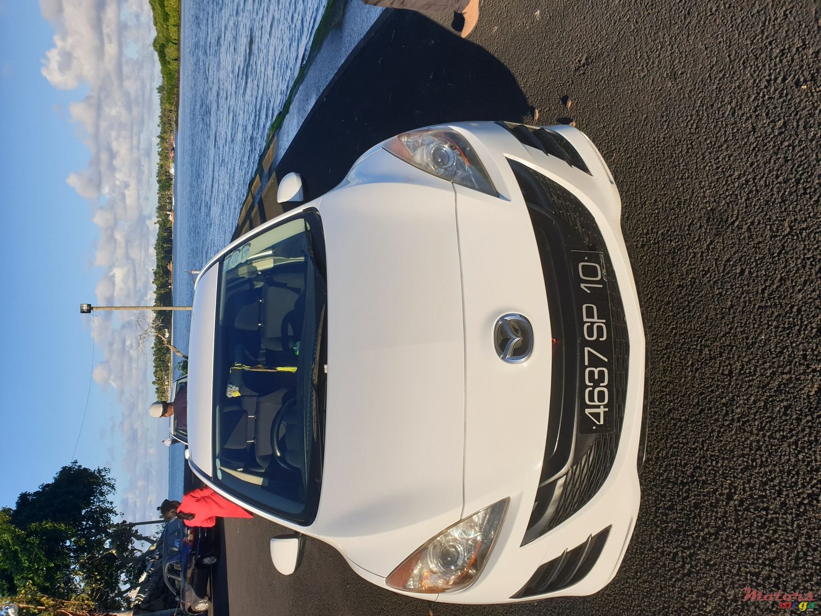 2010' Mazda Mazda3 photo #1