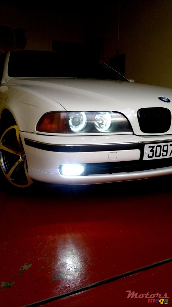 2000' BMW 523 e39 photo #2