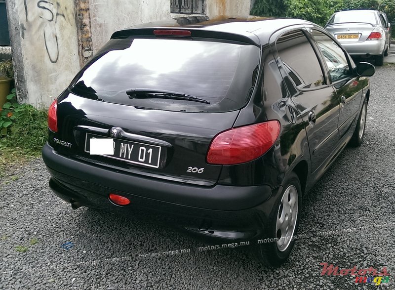 2001' Peugeot 206 XT photo #2