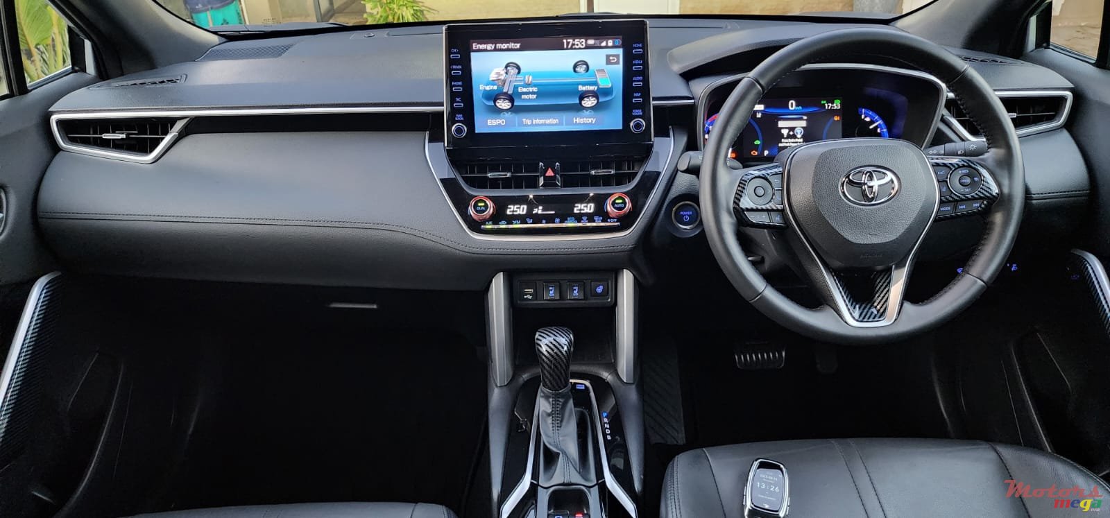 2023' Toyota Corolla Cross Interior Mods photo #3