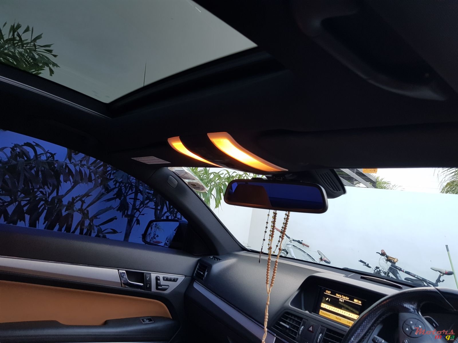 2011' Mercedes-Benz 250 photo #3