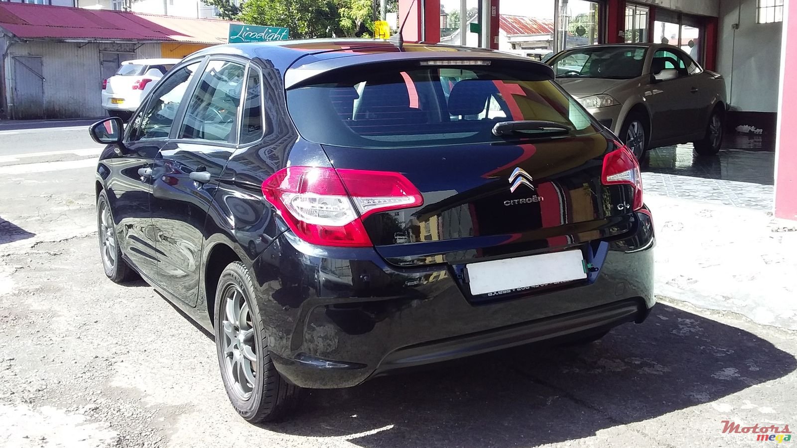 2011' Citroen C4 photo #4