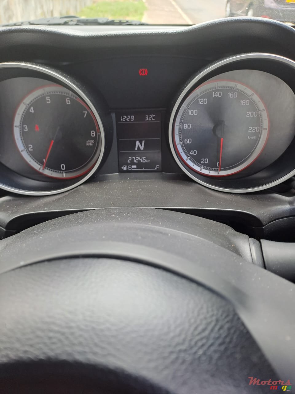 2021' Suzuki Swift photo #7