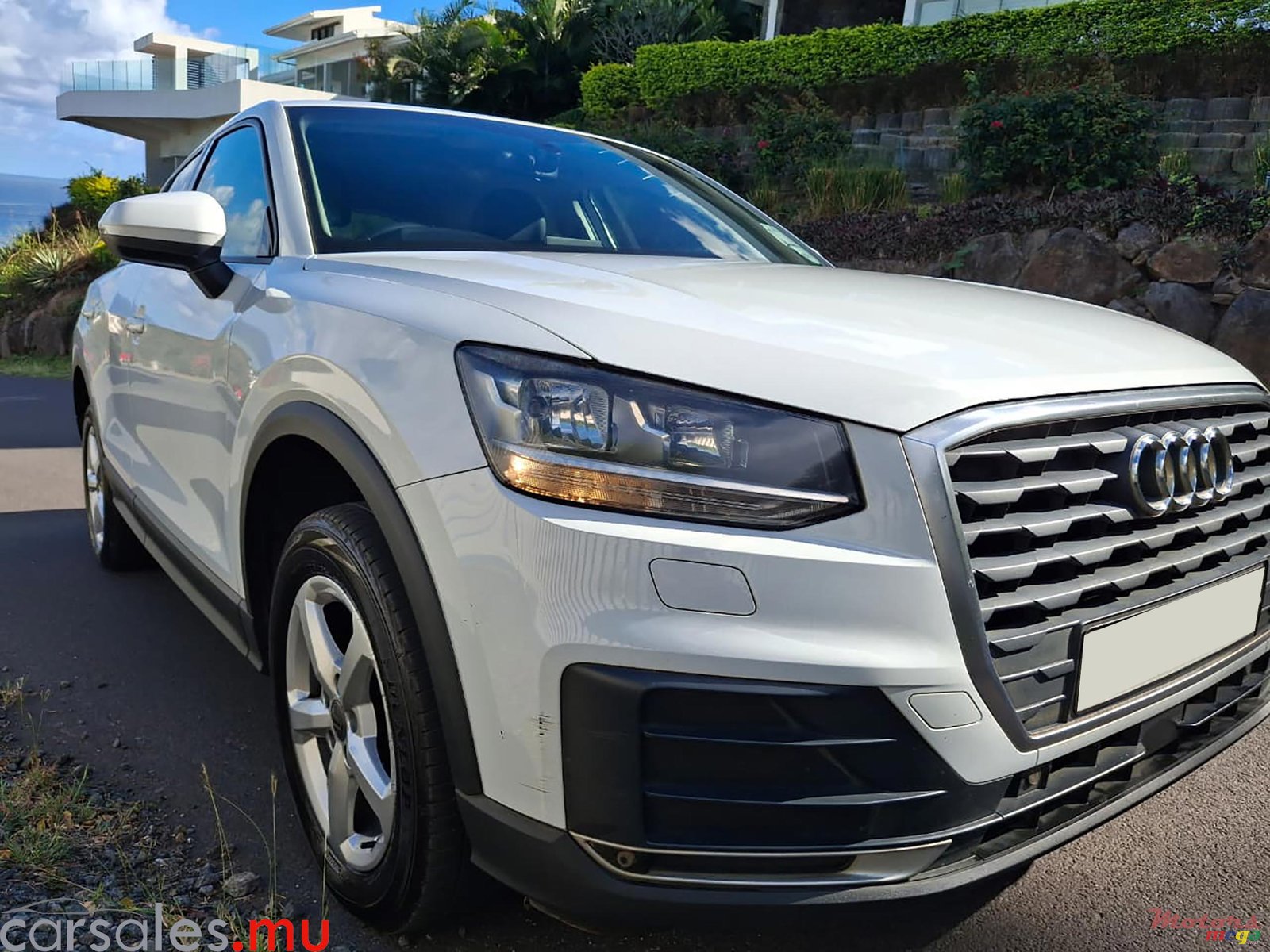 2020' Audi Q2 1.0 TFSI photo #1