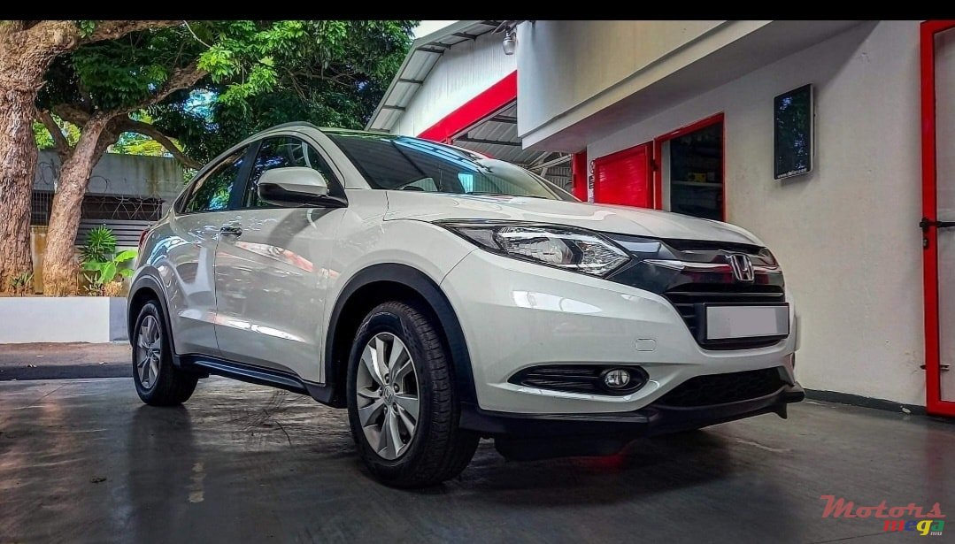 2018' Honda HR-V photo #3