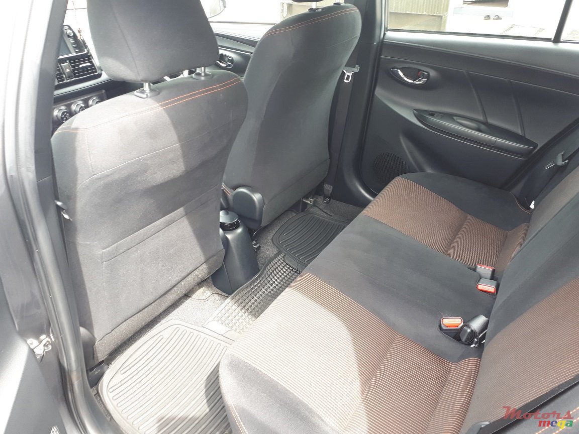 2017' Toyota Yaris None photo #6