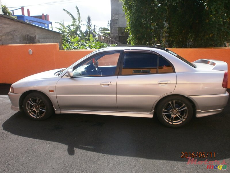 1998' Mitsubishi Lancer MX Touring photo #3