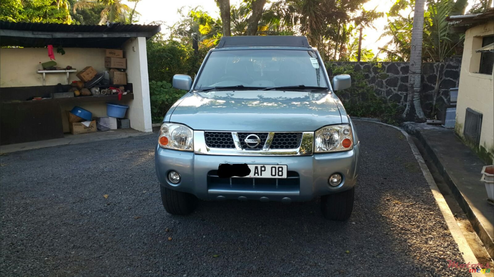 2008' Nissan Hardbody photo #1