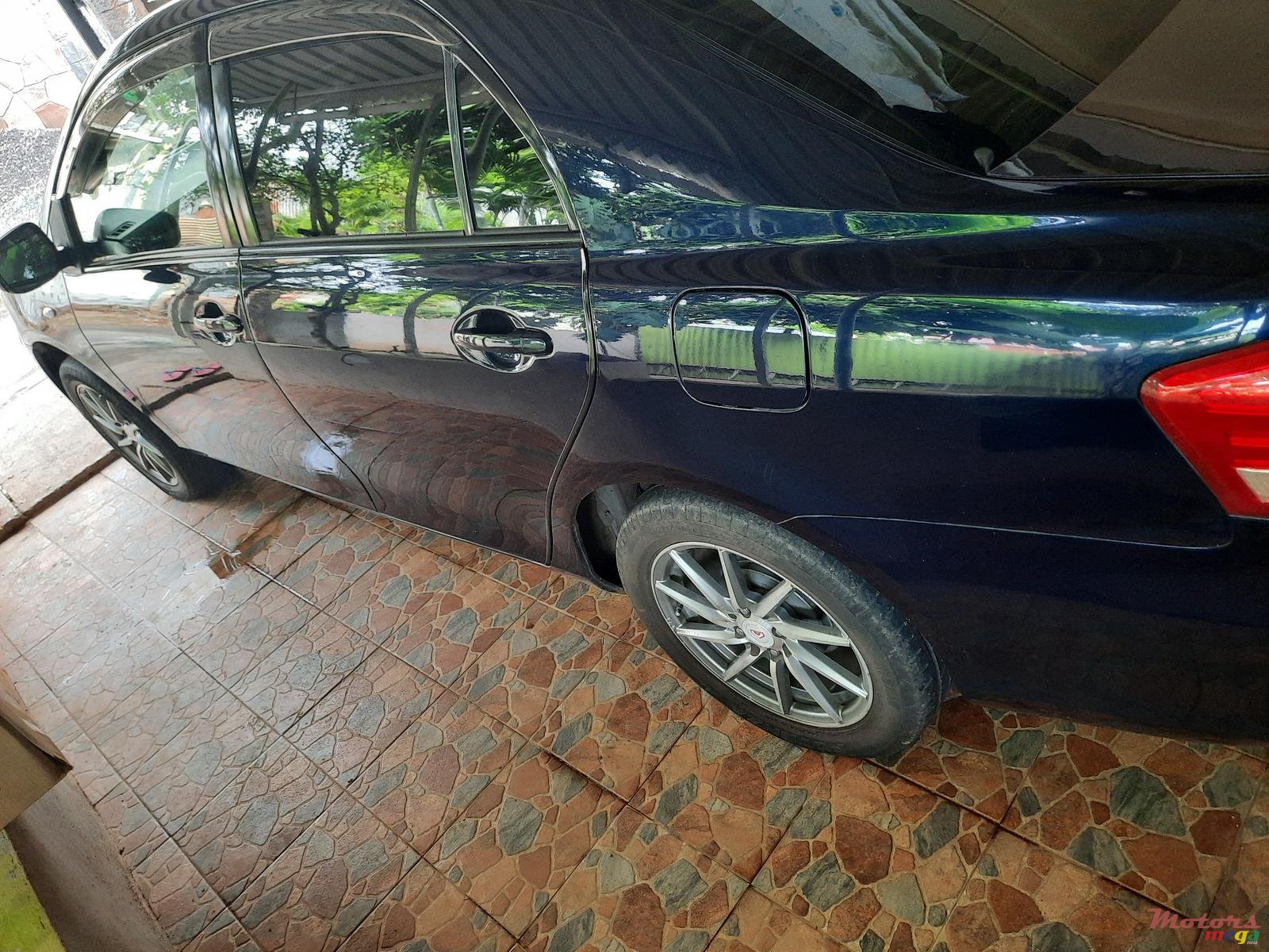 2009' Toyota Axio photo #6