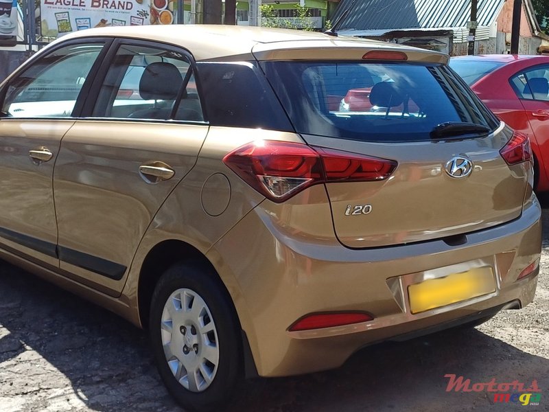 2016' Hyundai i20 photo #3