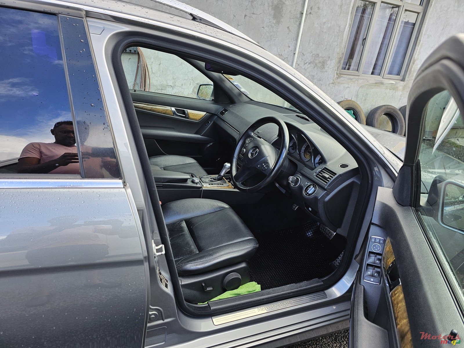 2009' Mercedes-Benz C-Class W204 photo #7