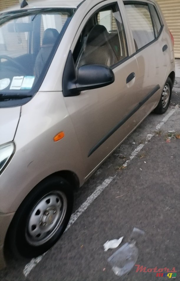 2011' Hyundai i10 photo #1