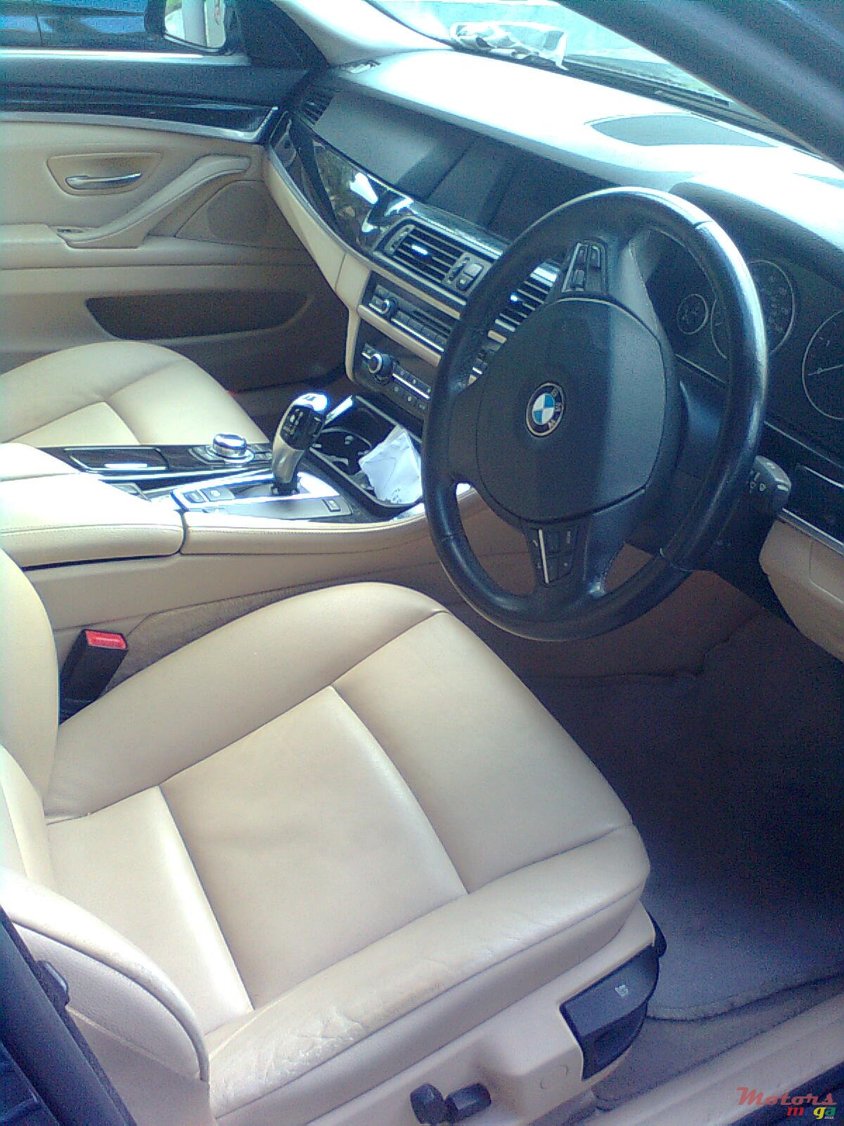 2010' BMW 520 photo #2