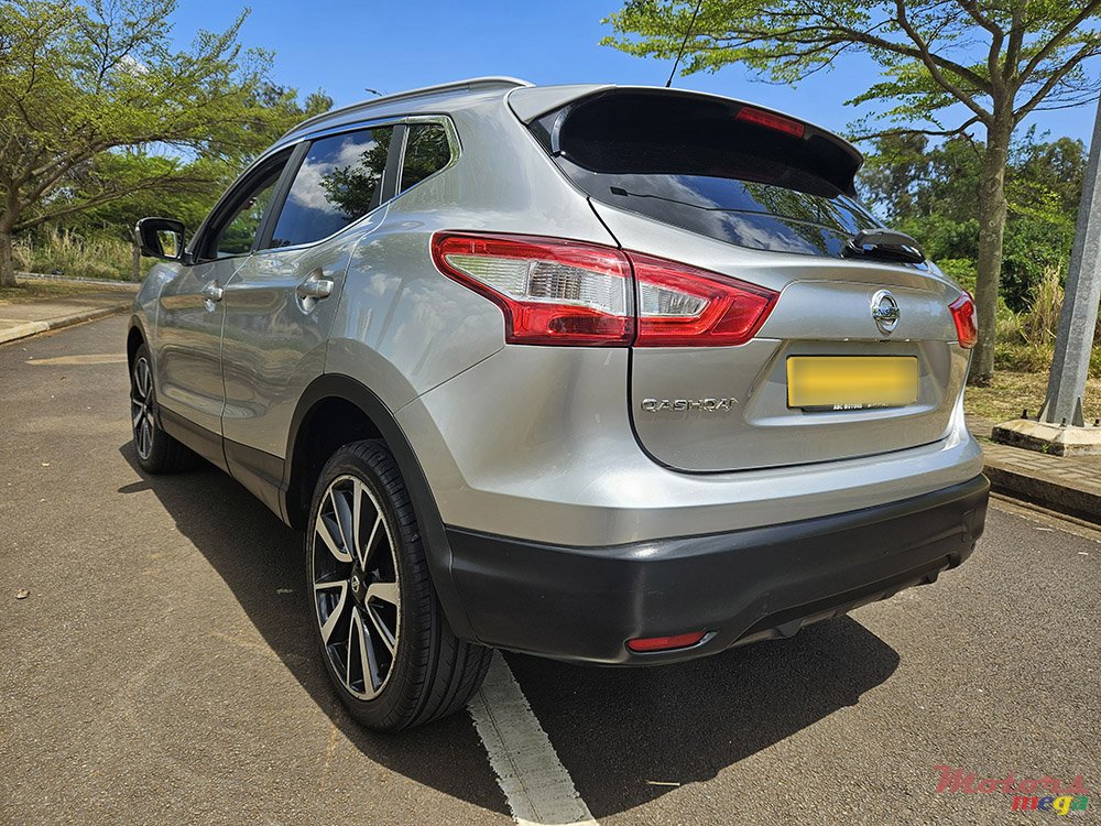 2015' Nissan Qashqai photo #3