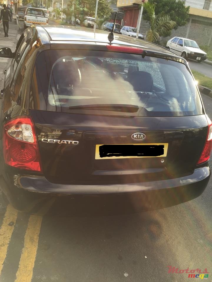 2005' Kia Cerato photo #2