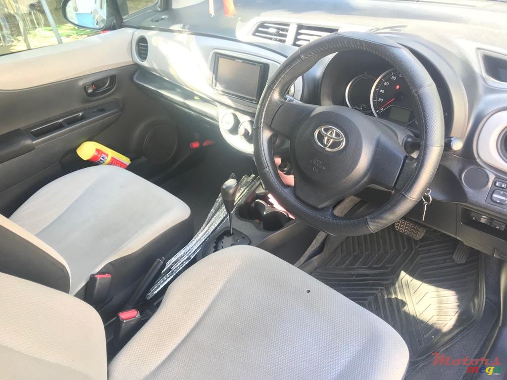 2012' Toyota Vitz No photo #4