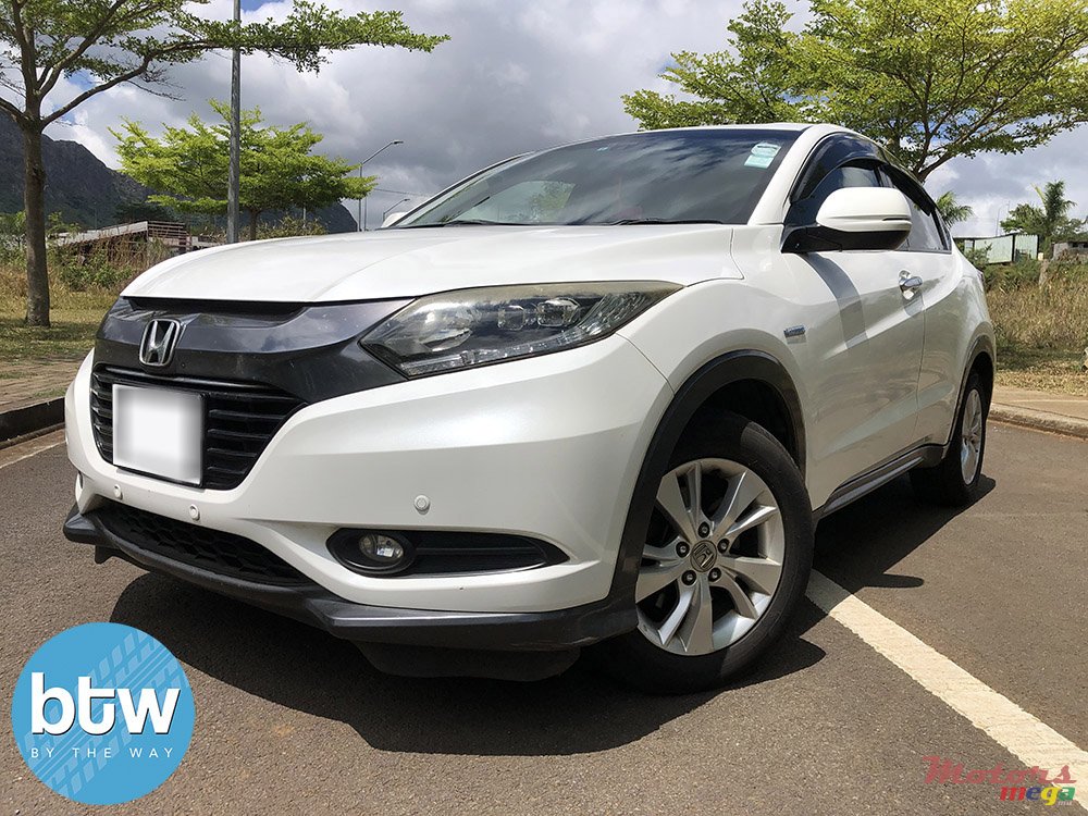 2014' Honda Vezel photo #2