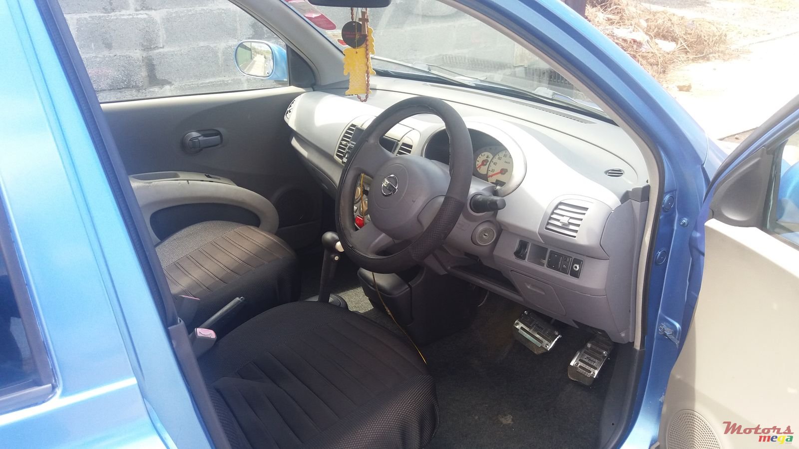 2002' Nissan March photo #4