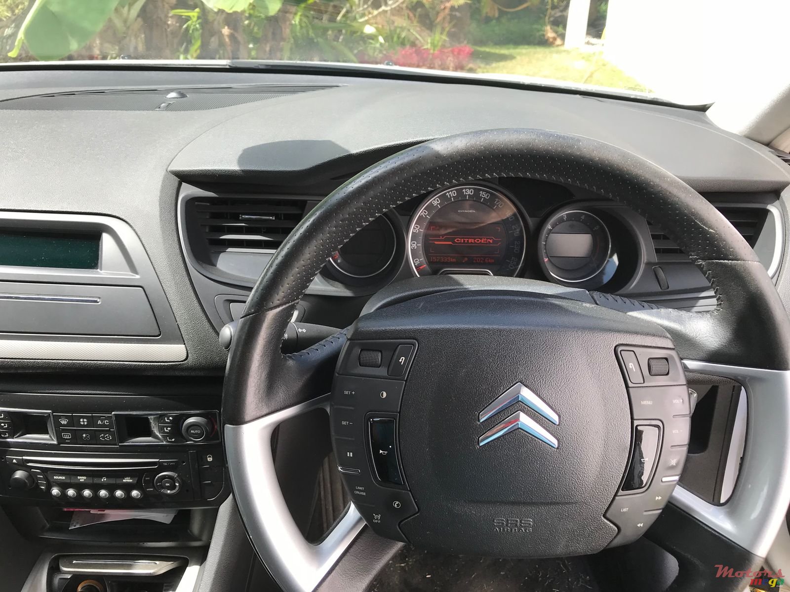 2010' Citroen C5 1,6T photo #3