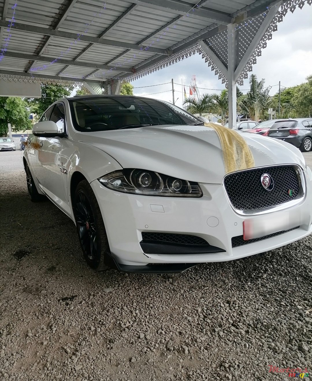 2014' Jaguar XF photo #1