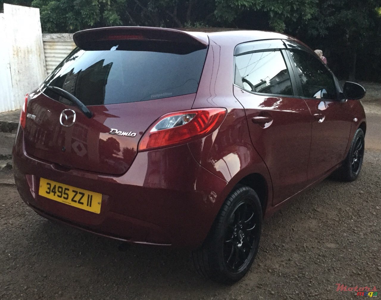 2011' Mazda Demio photo #5