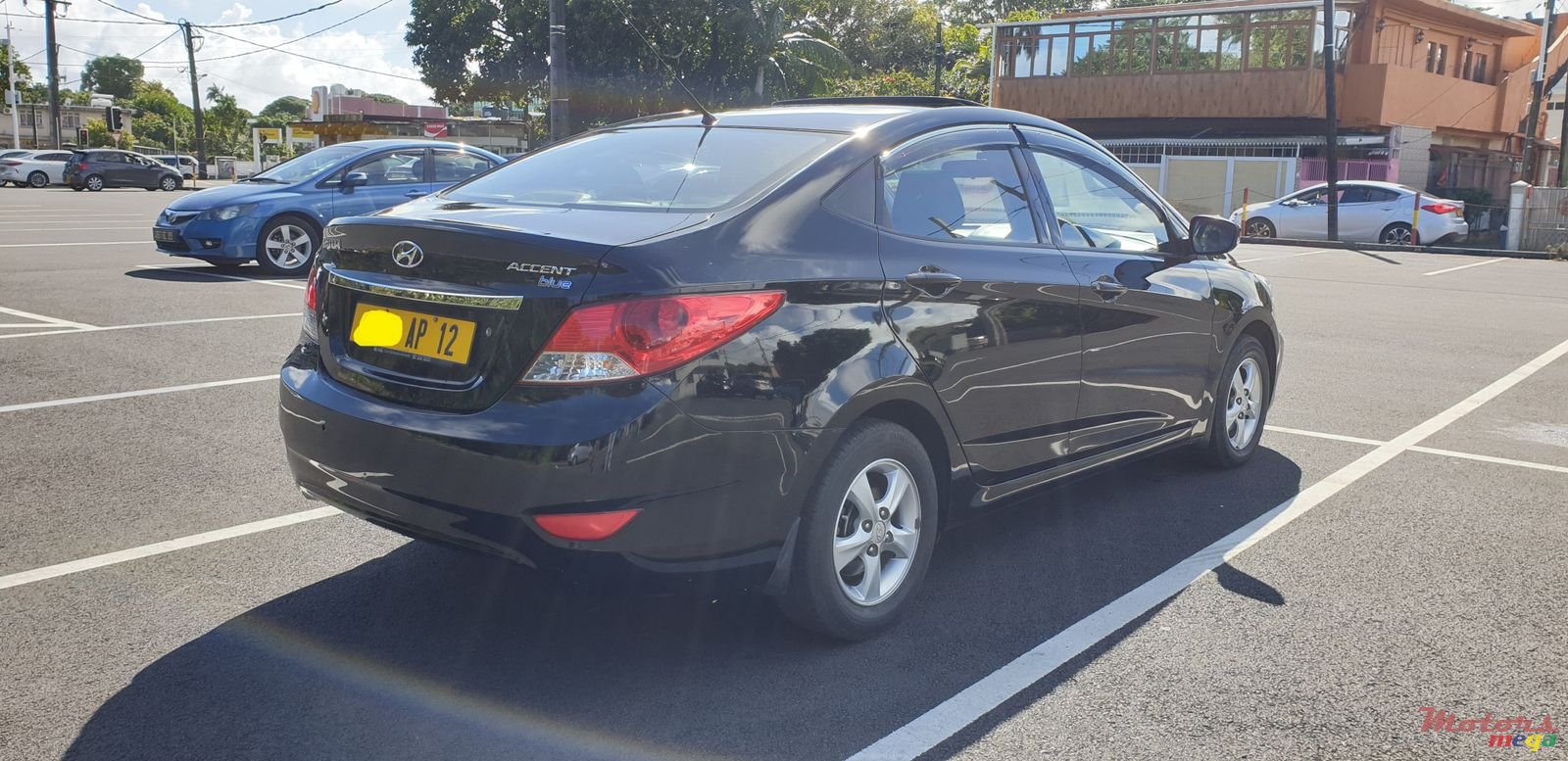 2012' Hyundai Accent photo #2