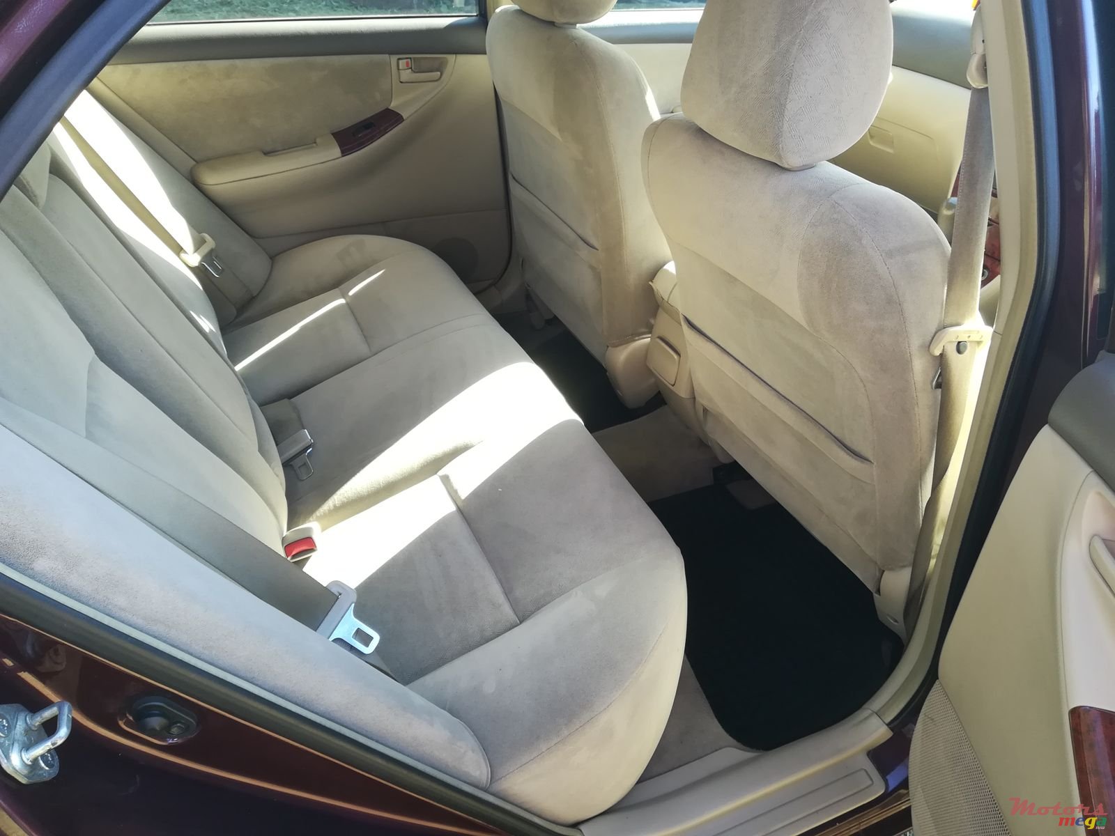 2003' Toyota Corolla NZE Local photo #2