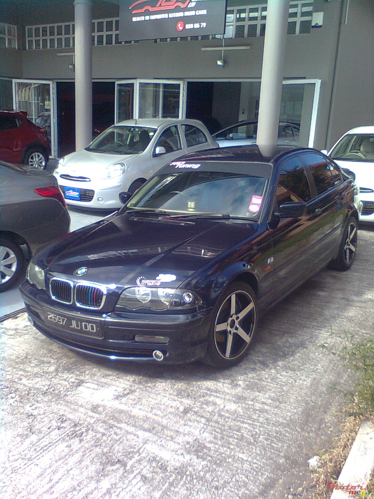 2002' BMW 318 photo #2