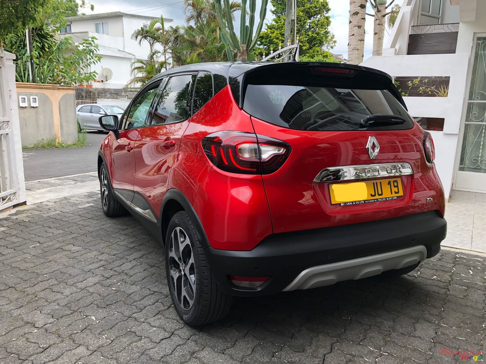 2019' Renault Captur photo #3