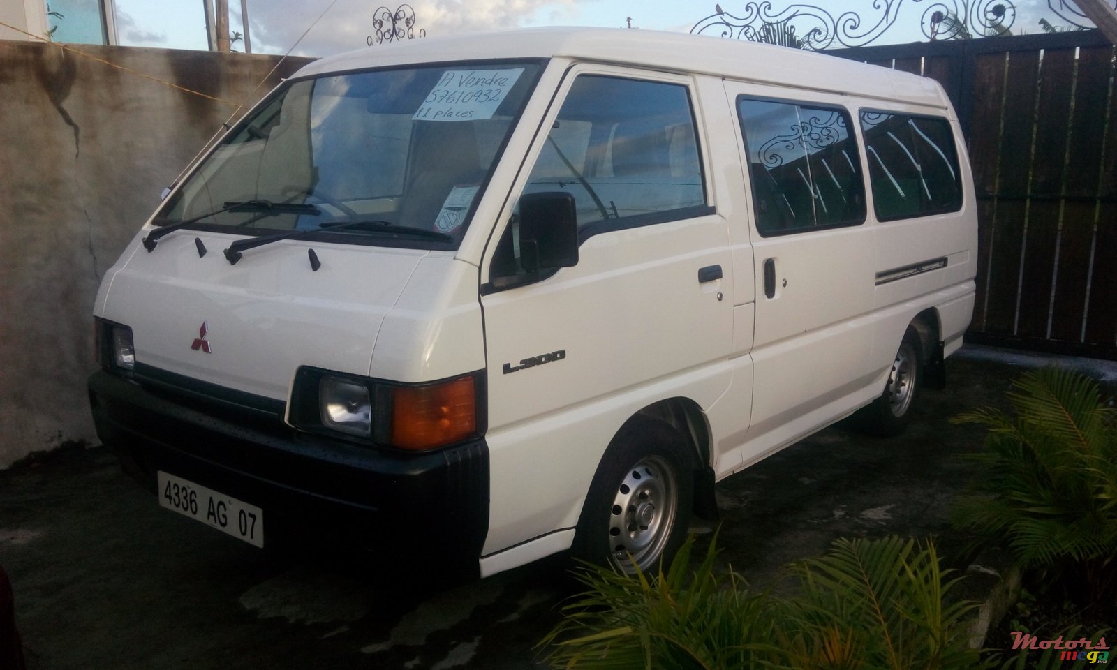 2007' Mitsubishi Airtrek VAN , 11 PLACES, 5PORTES photo #1