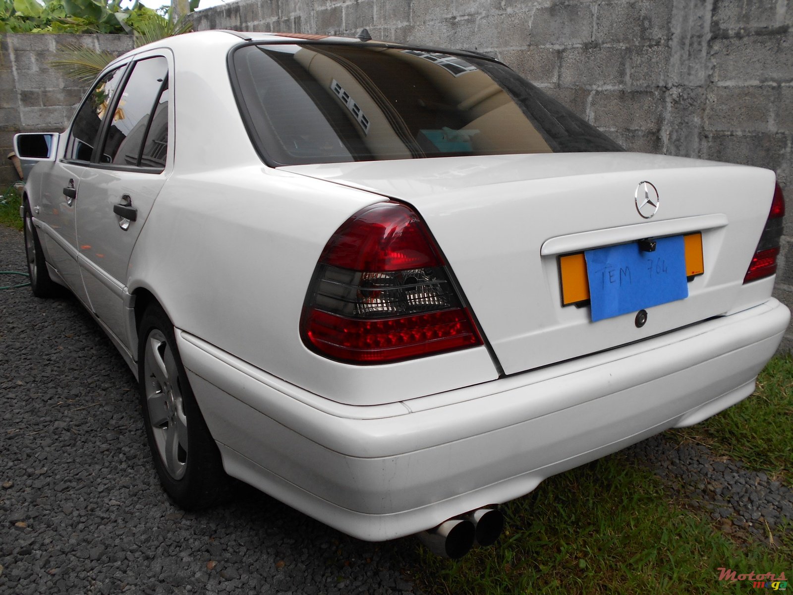 2000' Mercedes-Benz 280 sedan photo #1