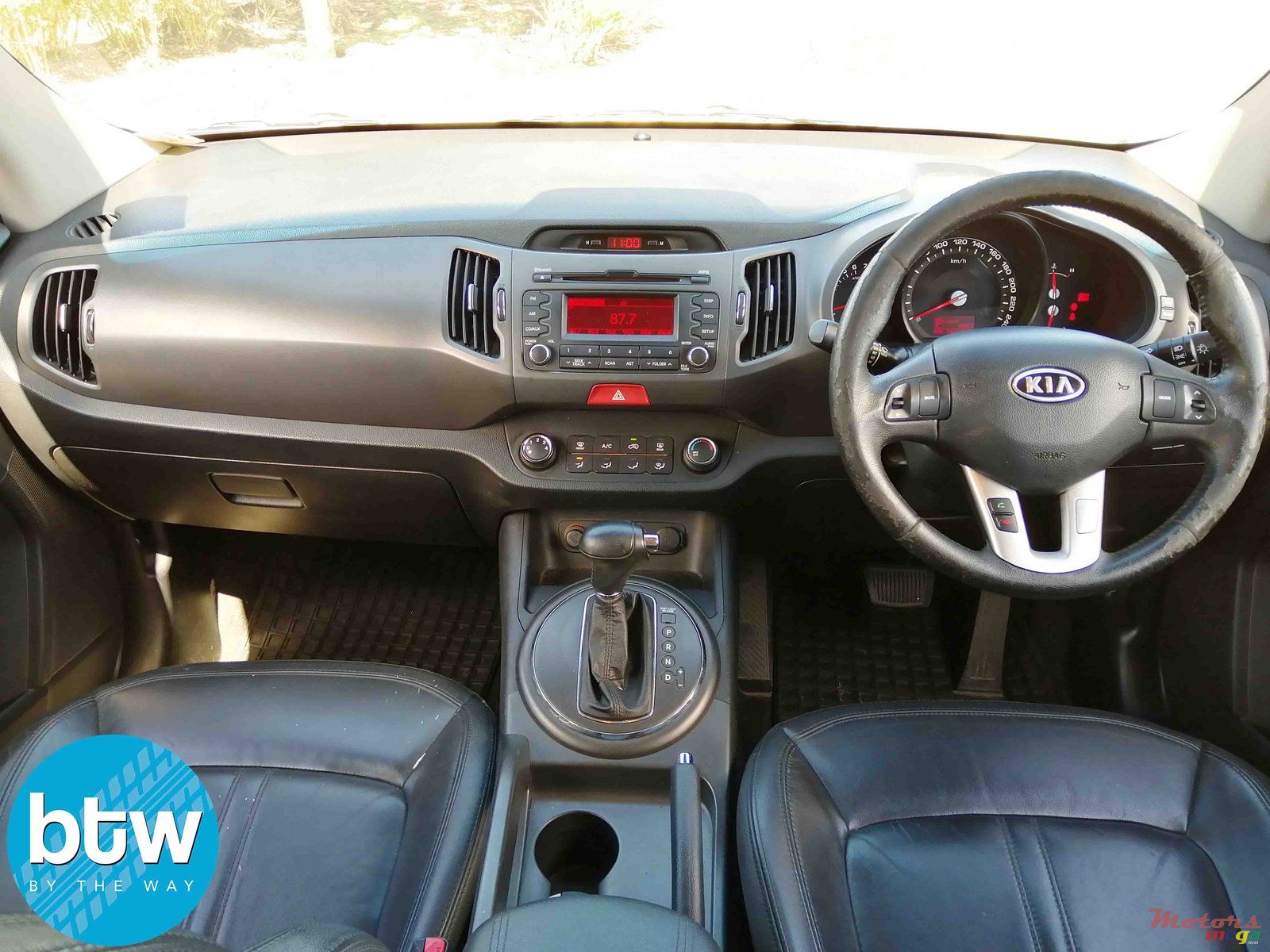 2011' Kia Sportage photo #6