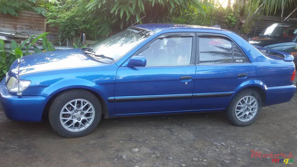 2000' Toyota photo #3