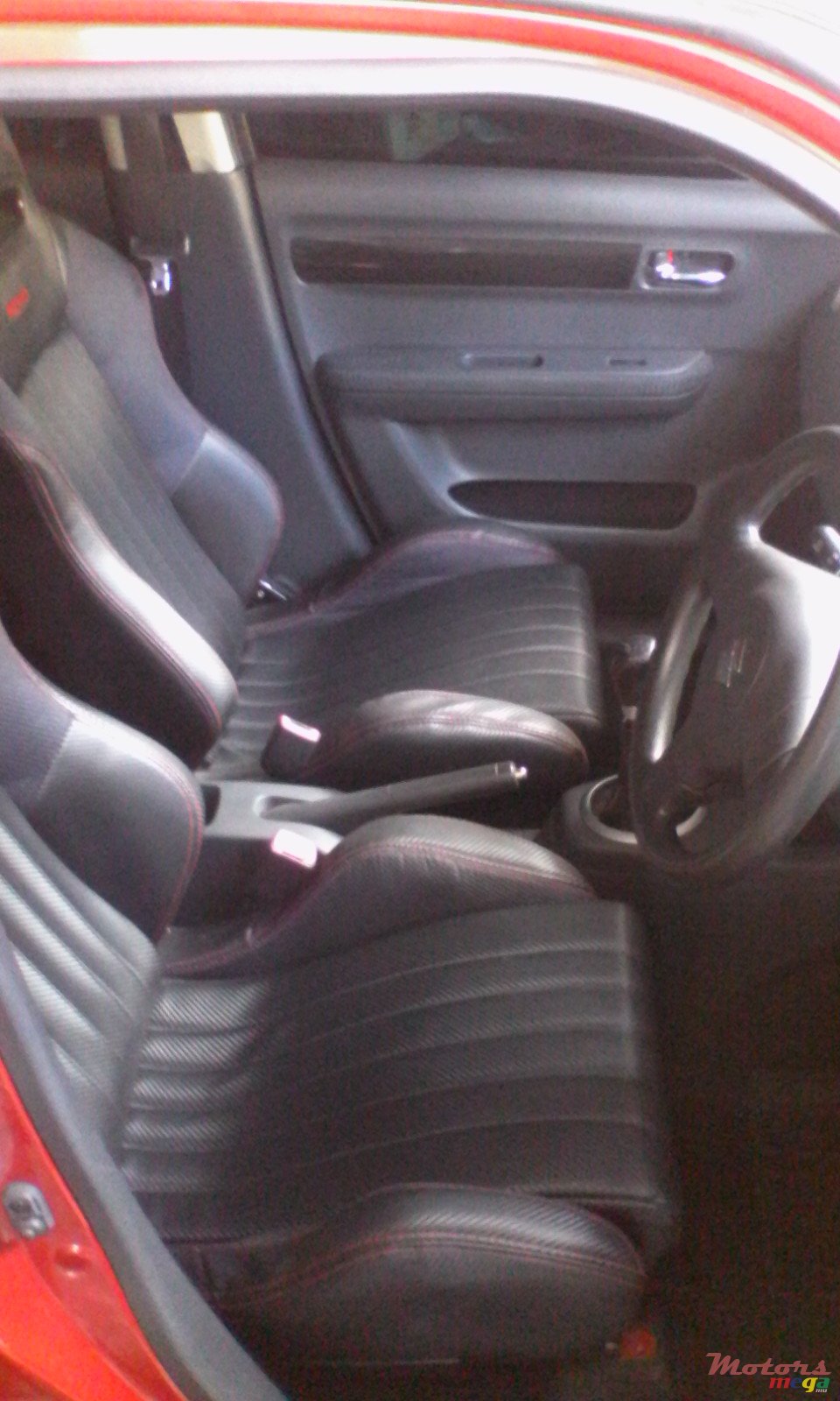 2010' Suzuki Swift photo #6