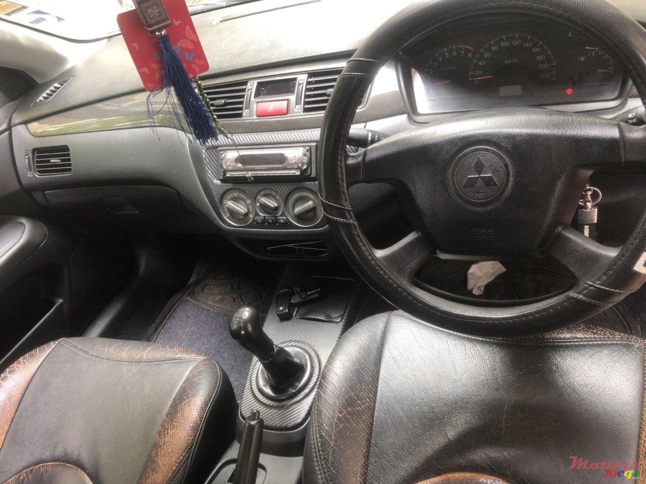 2006' Mitsubishi Lancer photo #4