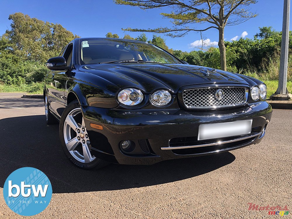 2009' Jaguar X-Type photo #1