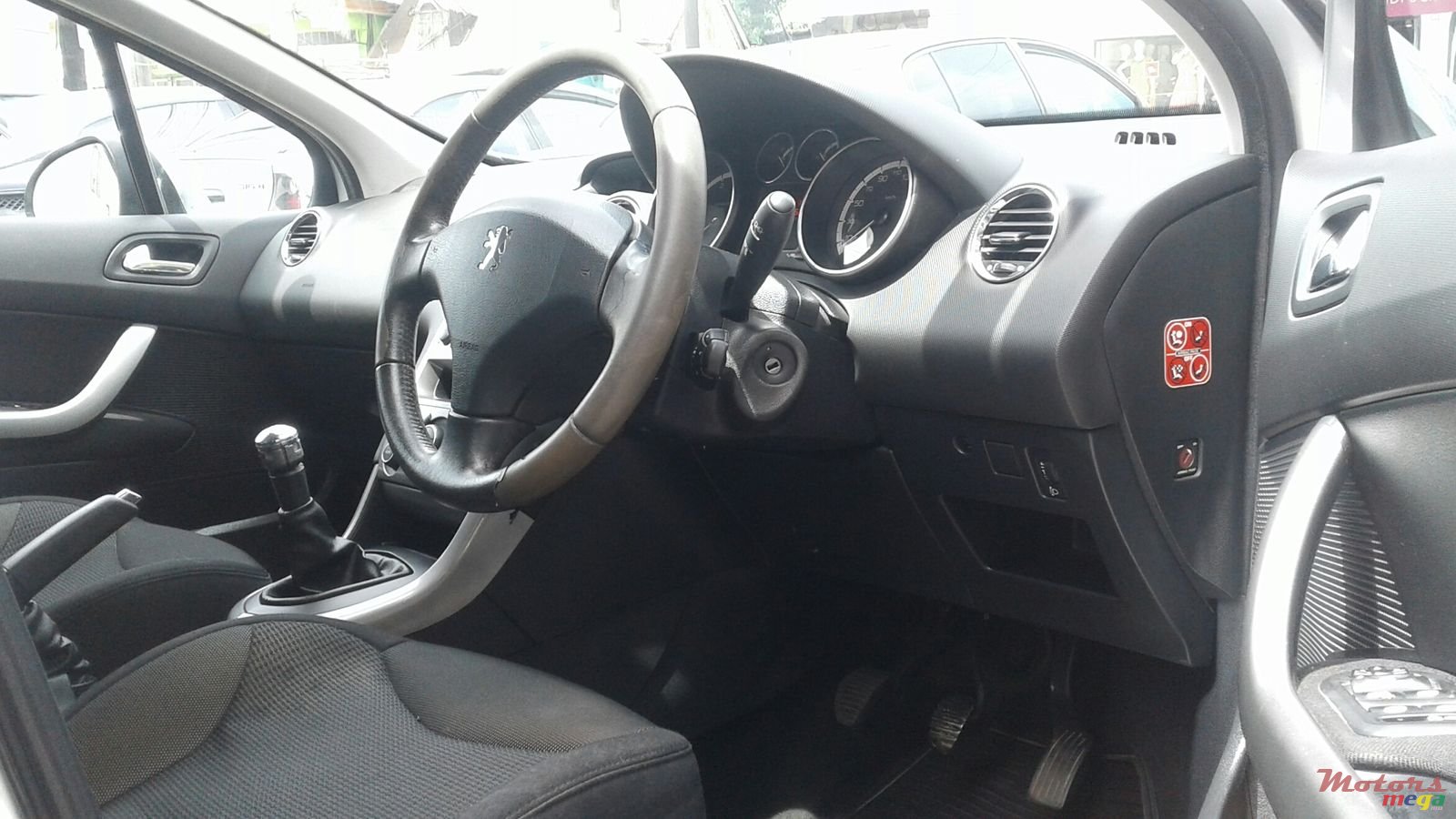 2009' Peugeot 308 photo #3