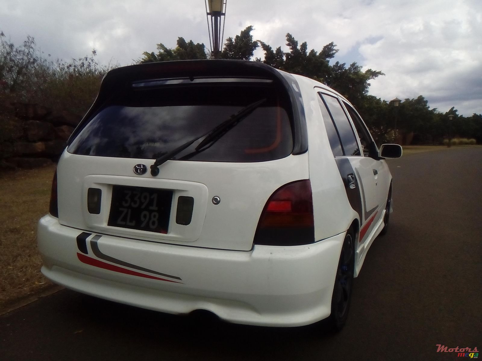 1998' Toyota Starlet glanza photo #2