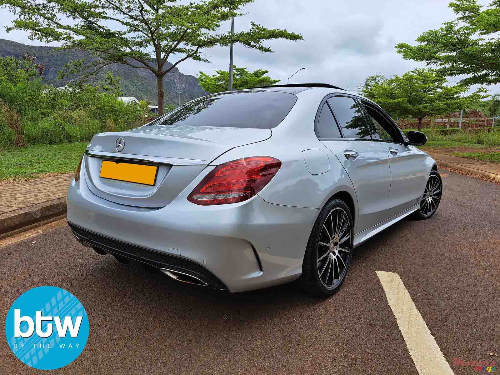 2016' Mercedes-Benz C-Class photo #3