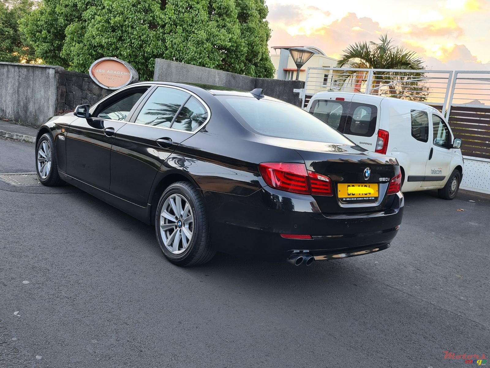 2013' BMW 520 Automatic photo #4