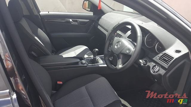 2008' Mercedes-Benz C 180 Kompressor photo #5