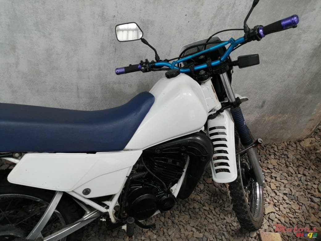 2001' Yamaha photo #1