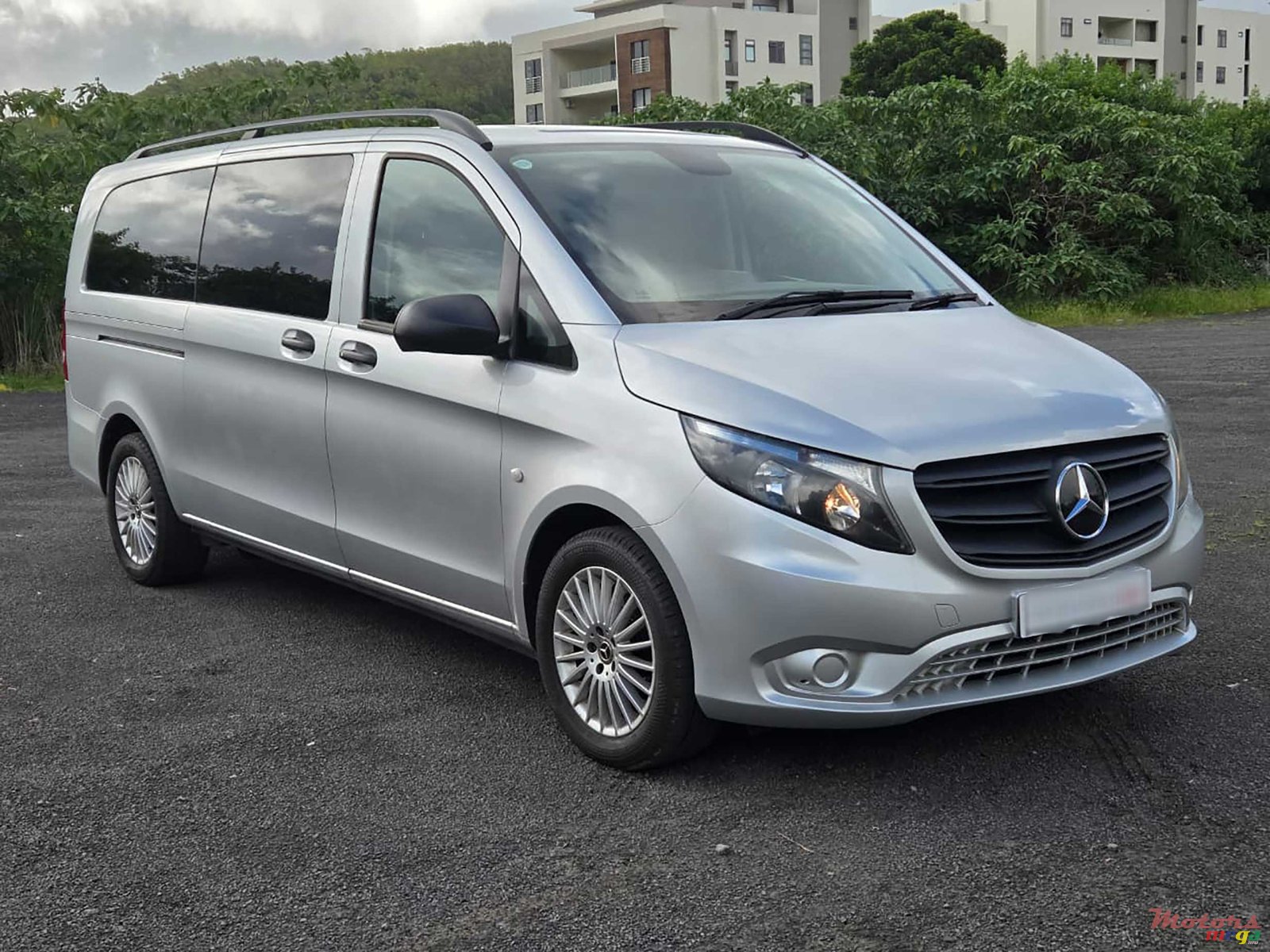 2024' Mercedes-Benz Vito Tourer 116 CDI photo #2