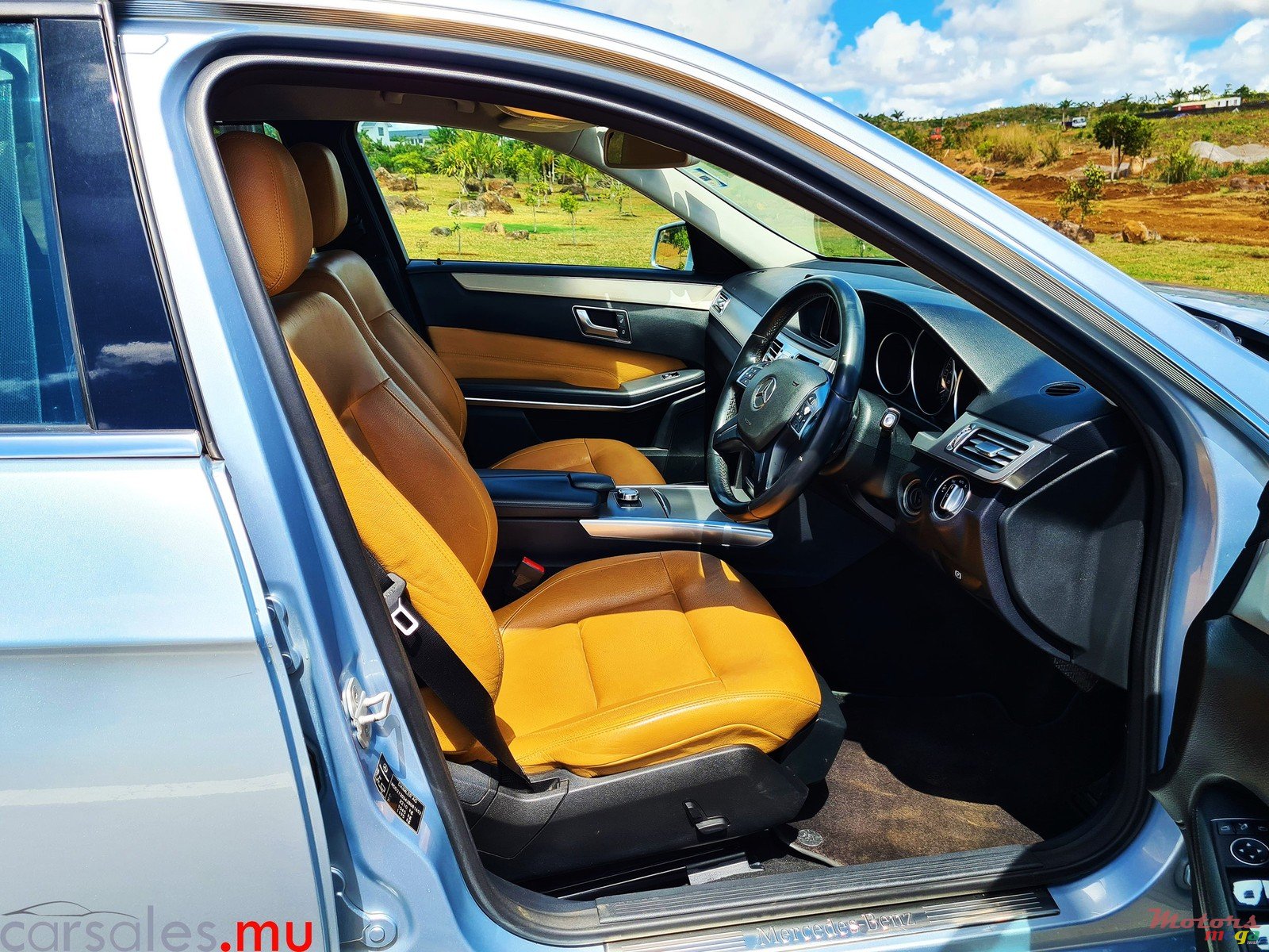 2015' Mercedes-Benz E-Class E200 AMG photo #6