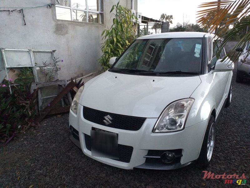 2007' Suzuki Swift photo #4